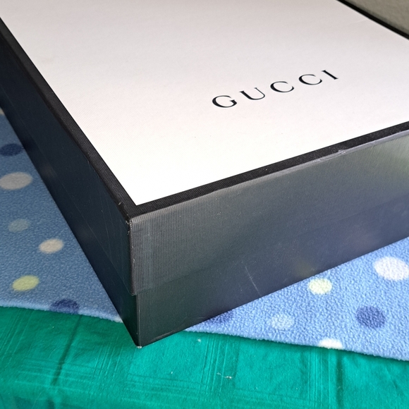 Extra Large Gucci Box and Dust Bags (Boots) - Picture 4 of 15